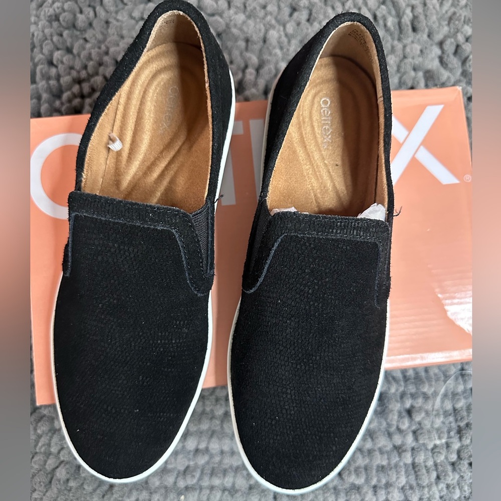 Aetrex Kenzie Black Canvas Slip-On Shoes